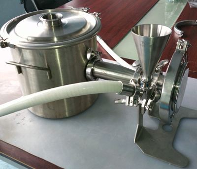 实验室小型气流磨在投料过程中应注意些什么