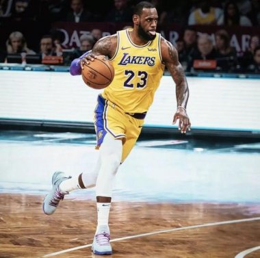 其实我还挺享受老气流草莓视频APP官网在线观看詹用这种状态去打球的