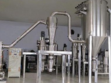 及洗矿作业中的脱泥、脱水等作业；矿石草莓视频APP官网在线观看可广气流草莓视频APP官网在线观看泛运用于矿山、冶炼、建材、公路、铁路、水利和化学工业等众多部门